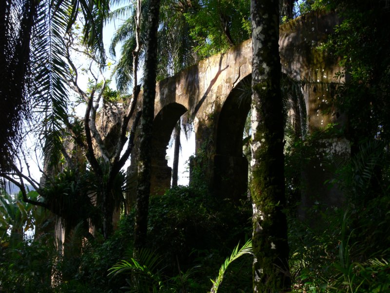 aqueduct2.jpg